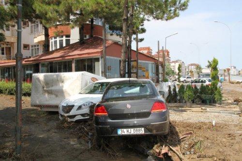 Samsun'u sel aldı