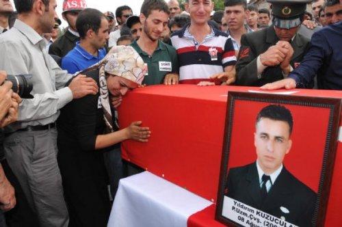 Şehit Uzman Çavuş Kuzucular son yolculuğuna uğurlandı