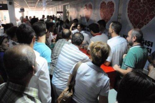 İzmirliler yaralı askerler için seferber oldu 