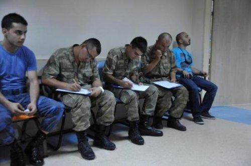 İzmirliler yaralı askerler için seferber oldu 