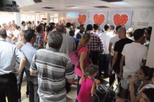 İzmirliler yaralı askerler için seferber oldu 