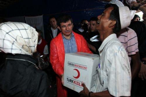 Emine Erdoğan gözyaşlarına boğuldu