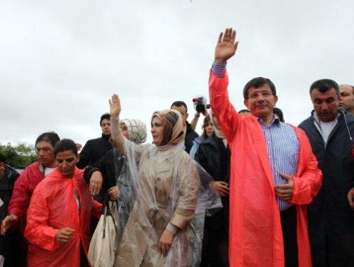 Emine Erdoğan gözyaşlarına boğuldu