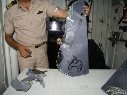 Suriye'nin vurduğu uçağın enkazından fotoğraflar