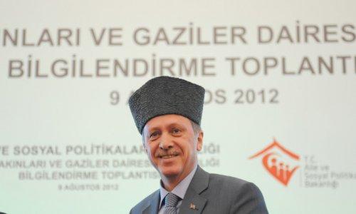 Başbakan Erdoğan'dan Atatürk pozu
