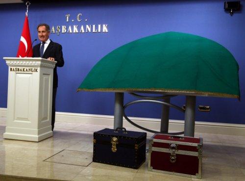 Günay sır gibi saklanan eseri açıkladı