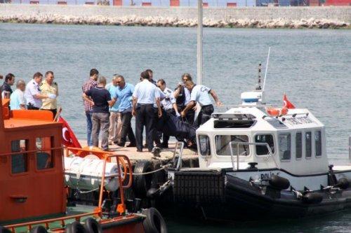 Kadıköy'de denizde ceset bulundu