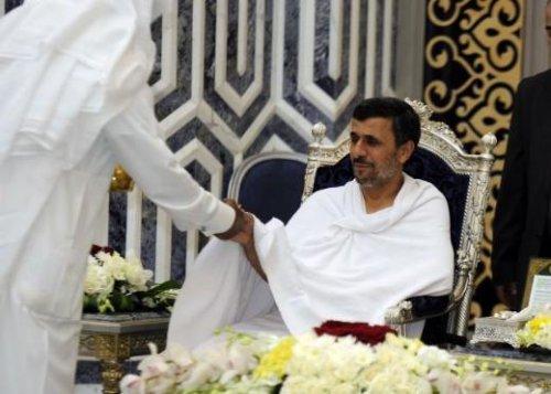 Gül ve Davutoğlu Mekke'de