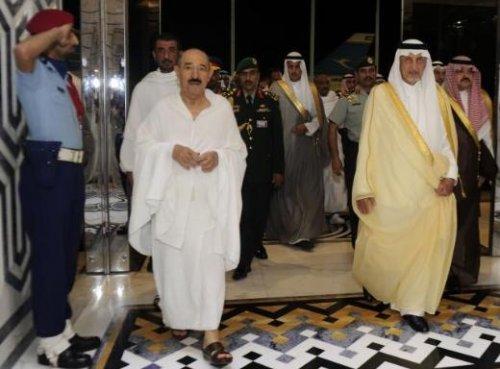 Gül ve Davutoğlu Mekke'de