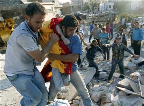 Azaz'a hava saldırısı: 80 ölü