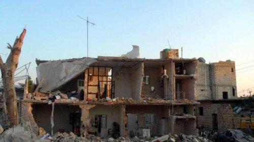 Azaz'a hava saldırısı: 80 ölü