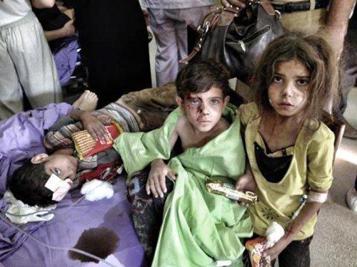 Azaz'a hava saldırısı: 80 ölü