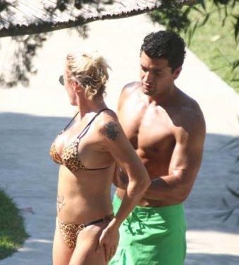 Billur Kalkavan genç kızlara taş çıkarttı