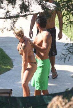 Billur Kalkavan genç kızlara taş çıkarttı