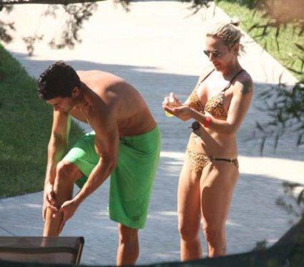 Billur Kalkavan genç kızlara taş çıkarttı