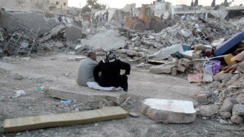 Azaz'a hava saldırısı: 80 ölü