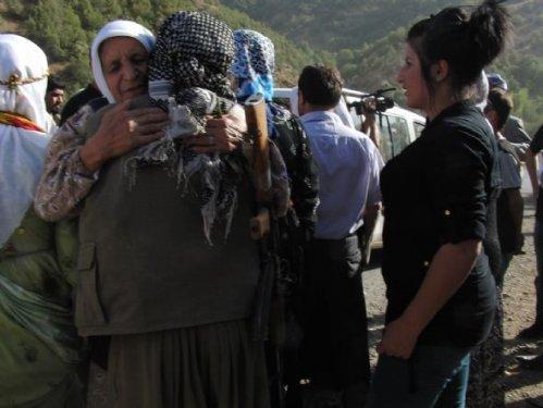 PKK BDP'lilerin yolunu kesti