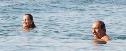 Sibel Turnagöl ve eşinin deniz keyfi 