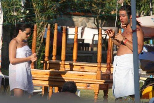 Özgü Namal sevgilisiyle hasret giderdi 