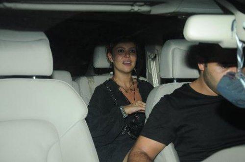 Gülben Ergen yeni yaşına Nihat Odabaşı'yla el ele girdi