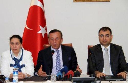 Ali Ağaoğlu Diyarbakır'da