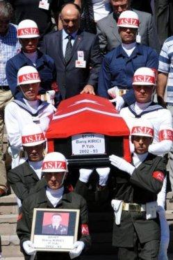 Şehit Yüzbaşı Kırıcı son yolculuğuna uğurlandı