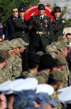 Devletin zirvesi 30 ağustos için Anıtkabir'de 