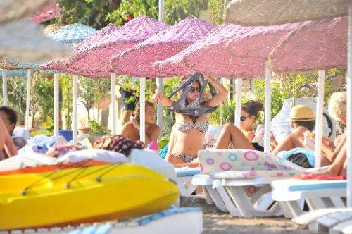 Hande Soral ve Ekin Türkmen birlikte görüntülendi