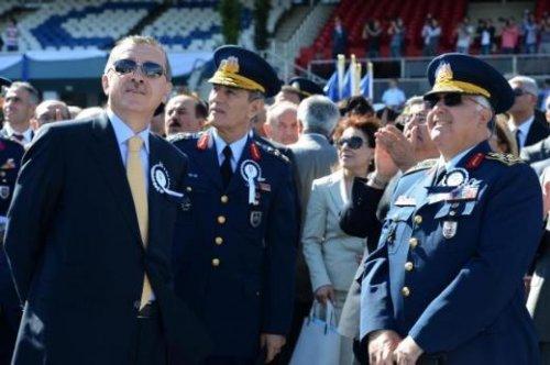 Hava Harp Okulu'nda mezuniyet sevinci