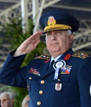 Hava Harp Okulu'nda mezuniyet sevinci