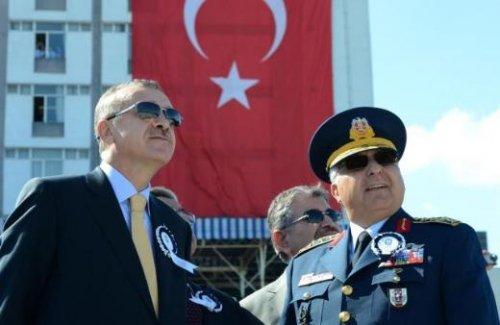 Hava Harp Okulu'nda mezuniyet sevinci