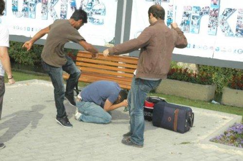 Üniversitelilerin stand kavgası