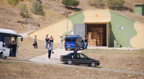 Yaralı askerler patlama bölgesine getirildi