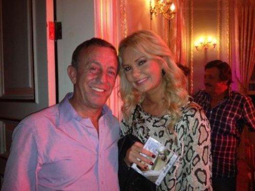 Ali Ağaoğlu'ndan Petek Ertüre'ye dillere destan parti