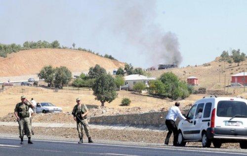 Askeri konvoya saldırı 