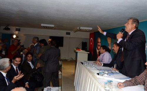  HAS Parti Kongresi'nde kavga