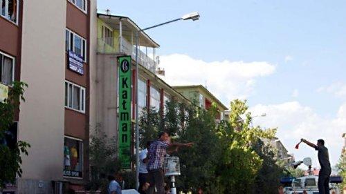 Bingöl'de BDP binasına saldırı 