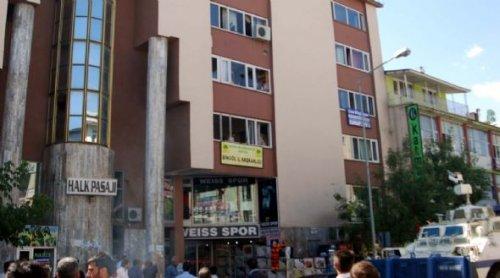 Bingöl'de BDP binasına saldırı 