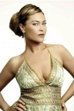 Hülya Avşar estetik yaptırdı 