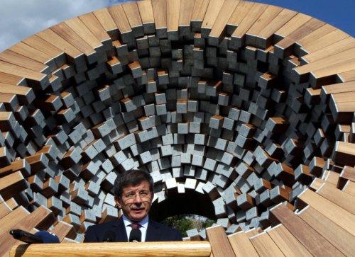 ASALA'nın öldürdüğü Türk diplomatlar için Kanada'da anıt