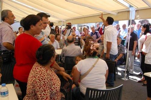 Neşet Ertaş'ın cenazesi öncesinde Alevi-Sünni gerginliği