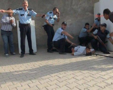 Suriye'den Akçakale'ye top mermiler atıldı