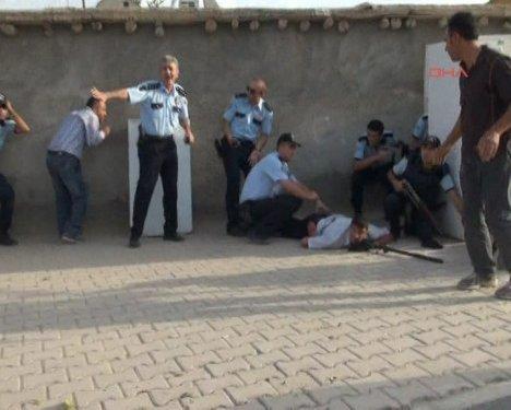 Suriye'den Akçakale'ye top mermiler atıldı