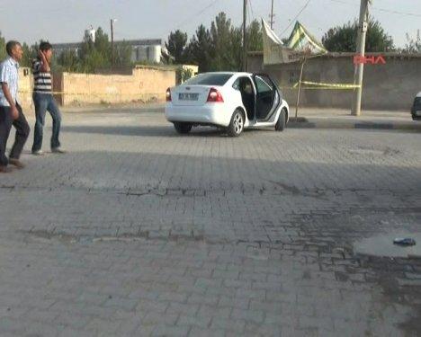 Suriye'den Akçakale'ye top mermiler atıldı