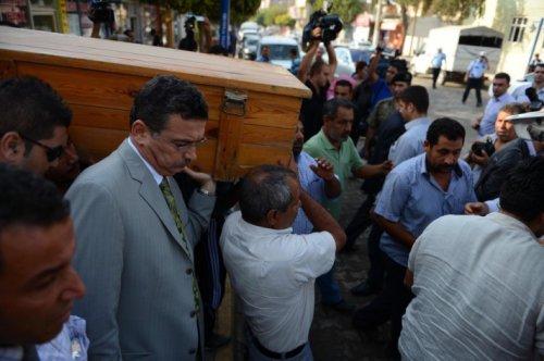 Akçakale'de hayatını kaybeden anne ve 3 çocuğu toprağa verildi