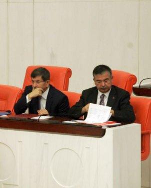 Meclis'teki Suriye tezkeresi görüşmelerinden kareler