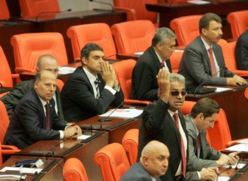 Meclis'teki Suriye tezkeresi görüşmelerinden kareler