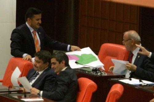 Meclis'teki Suriye tezkeresi görüşmelerinden kareler