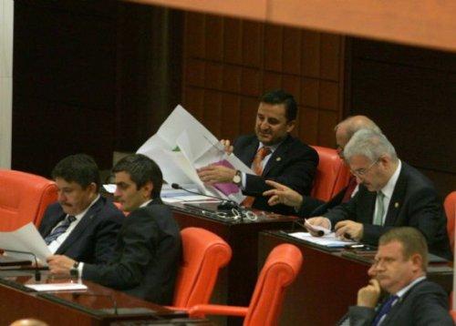 Meclis'teki Suriye tezkeresi görüşmelerinden kareler
