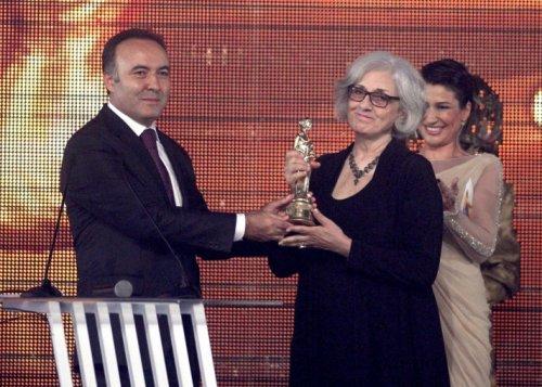 Altın Portakal'da Sultan'lı açılış